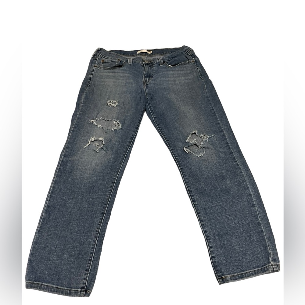 Levi’s Destroyed Boyfriend Jean Size 30/10.